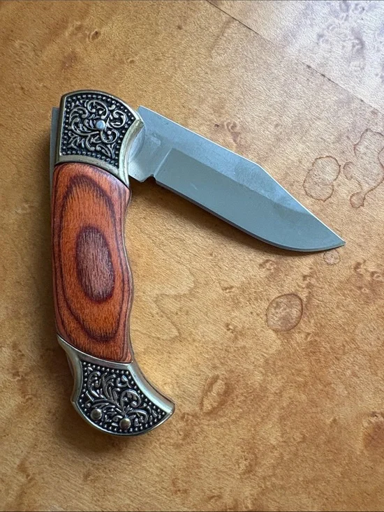 Bradford Exchange Collectible Folding Knife with Eagle Art - Cream, Gold, Black